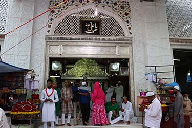 Dargah Facilities - Syedalimeeradatar